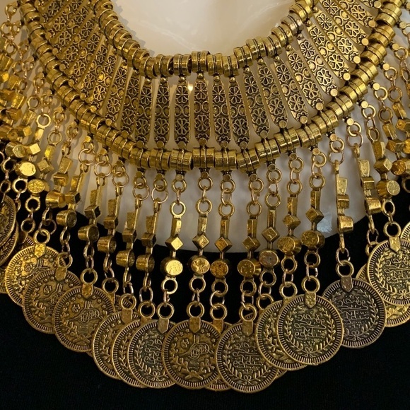 STATEMENT necklace - Picture 5 of 6